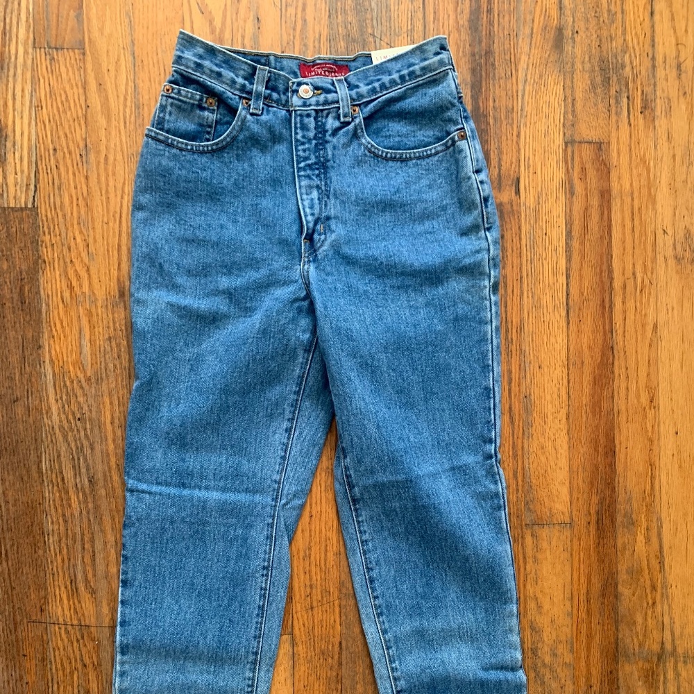 Limited Jeans High Waisted Mom Jeans Size 4